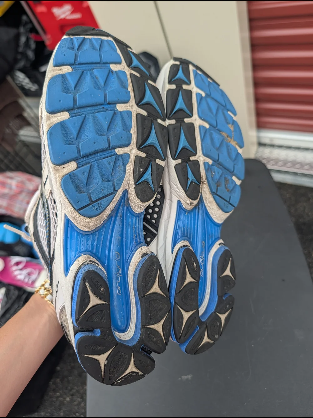 Saucony Men’s White, Black & Blue Running Sneakers